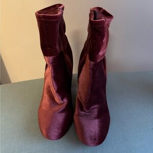 Nine West - Elegant Velvet Ankle Boots - Burgundy